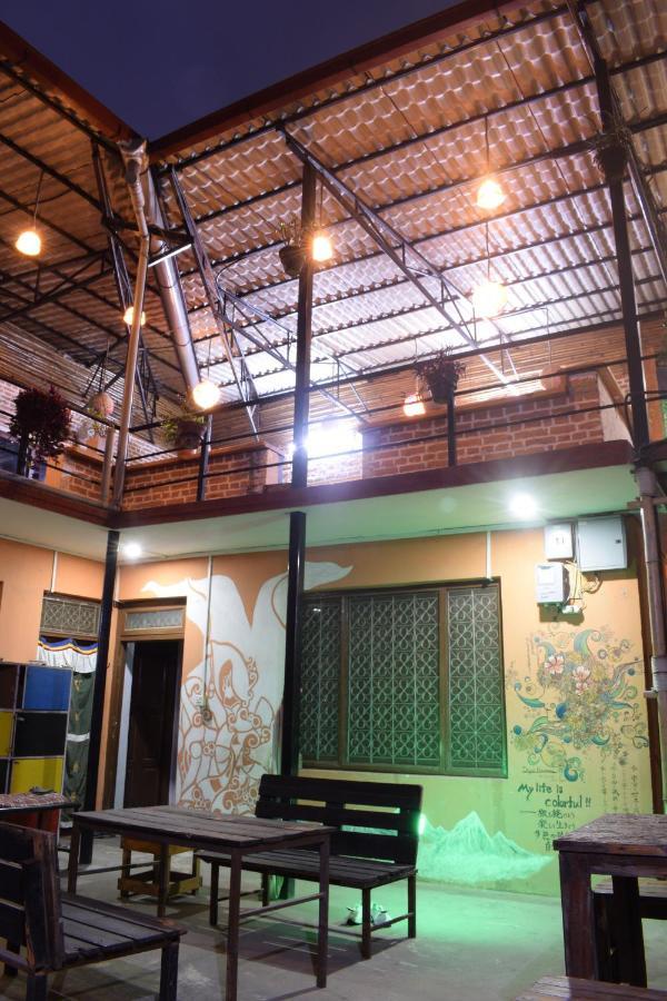 Happy Donkey Hostel Κατμαντού Εξωτερικό φωτογραφία