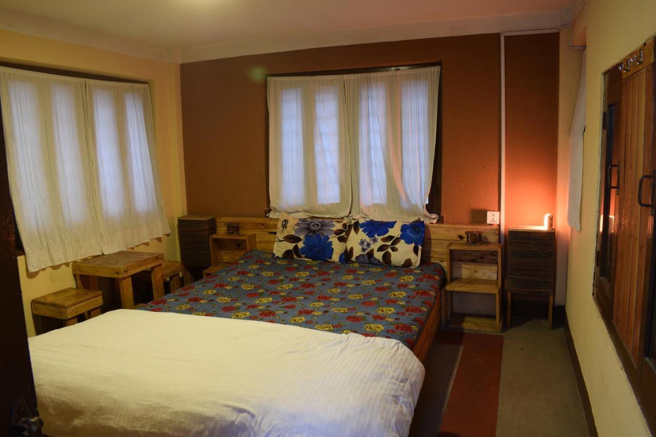 Happy Donkey Hostel Κατμαντού Εξωτερικό φωτογραφία