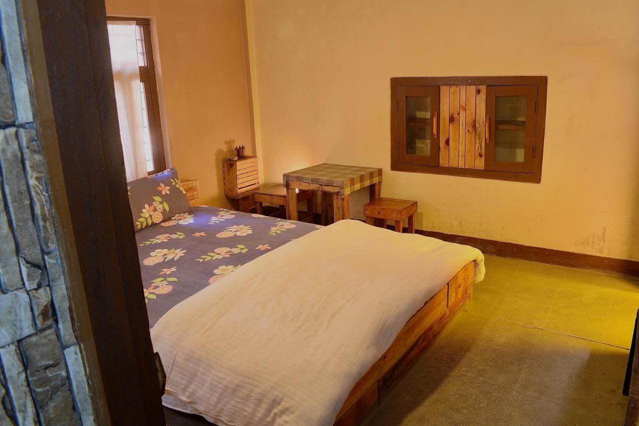 Happy Donkey Hostel Κατμαντού Εξωτερικό φωτογραφία